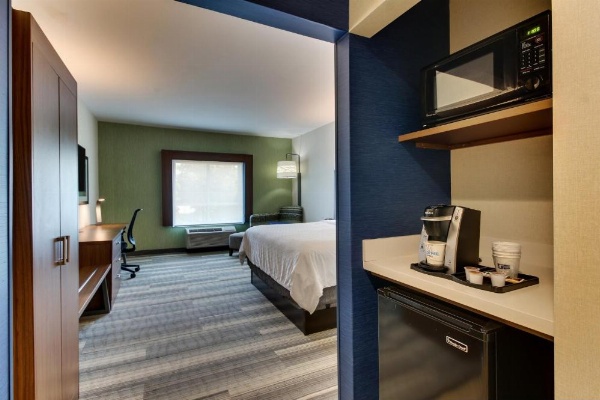 Holiday Inn Express & Suites Ithaca image 14